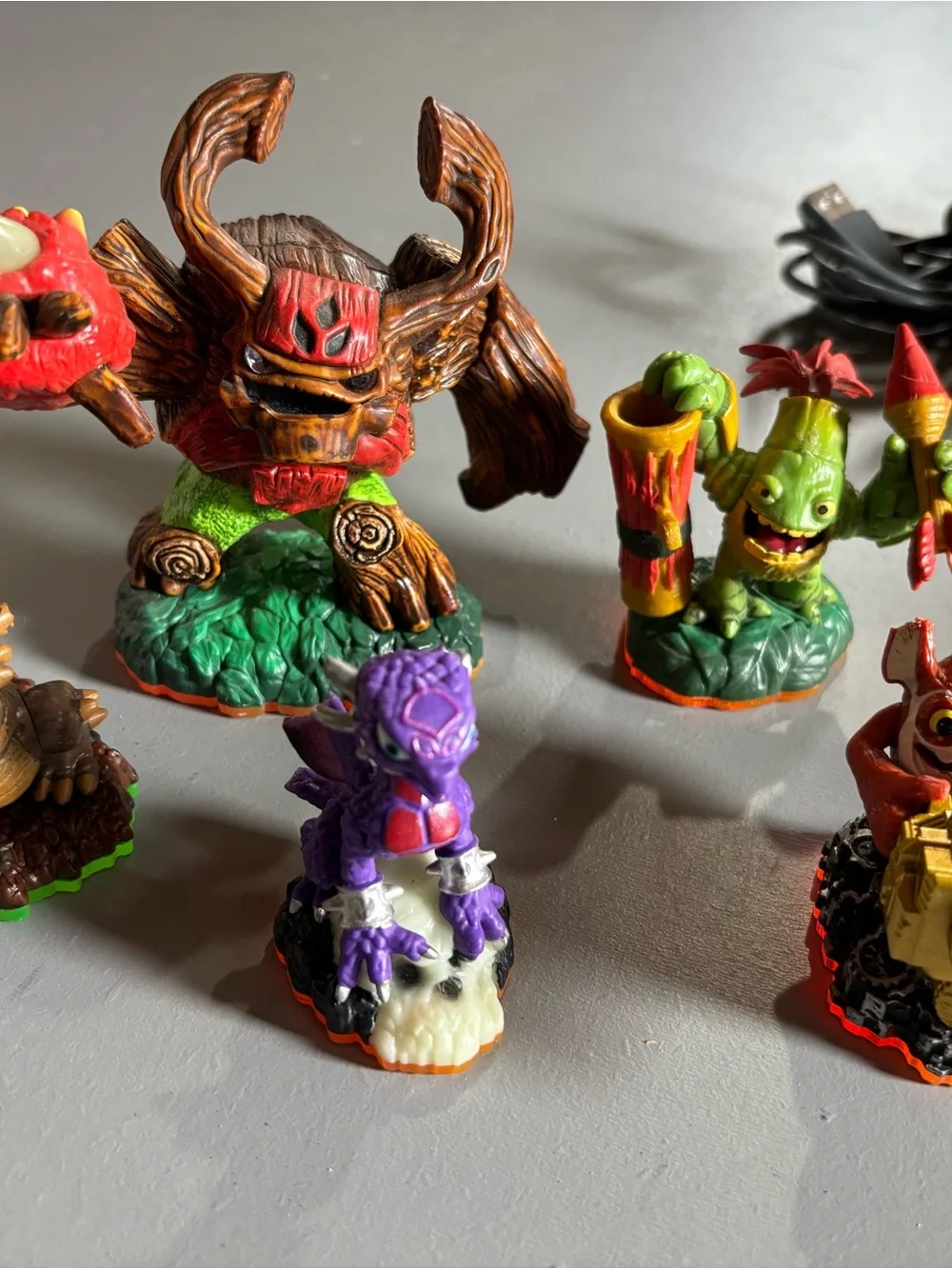 Skylanders Giants PS3 Game Bundle with Gray Portal and Multicolor Figures